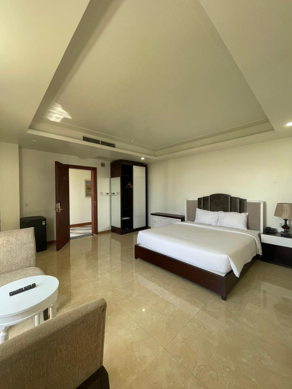 Lotus Hotel & Apartment Хайфон Экстерьер фото